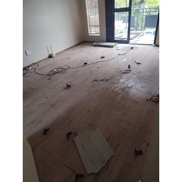 Laminate floor installation