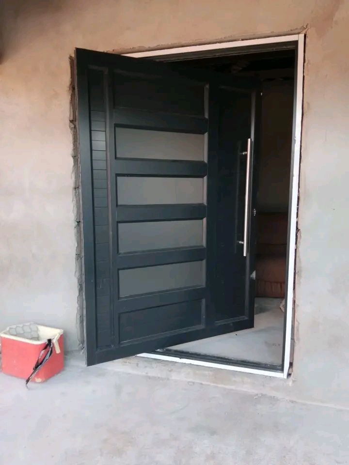 Standard fee for aluminum pivot door installation