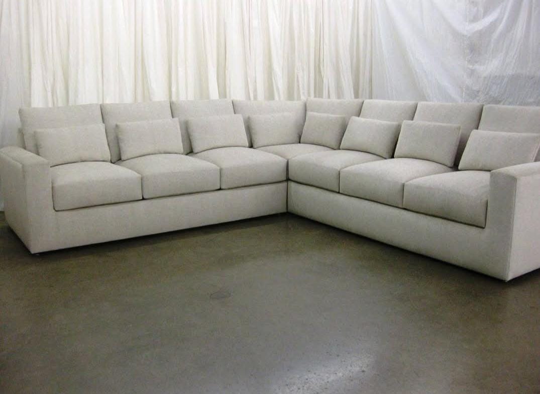 Coner vino Couch