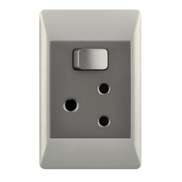 16 AMP Plug â€“ 2 X 4