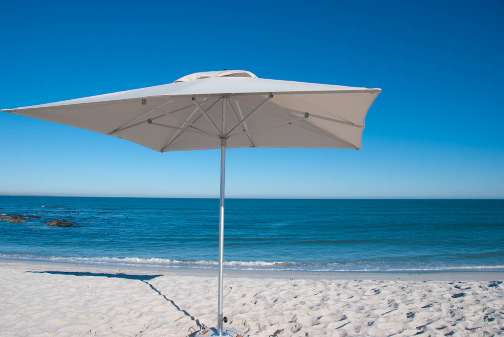 Aluminium Octagonal 3m Umbrella Ecru with cover