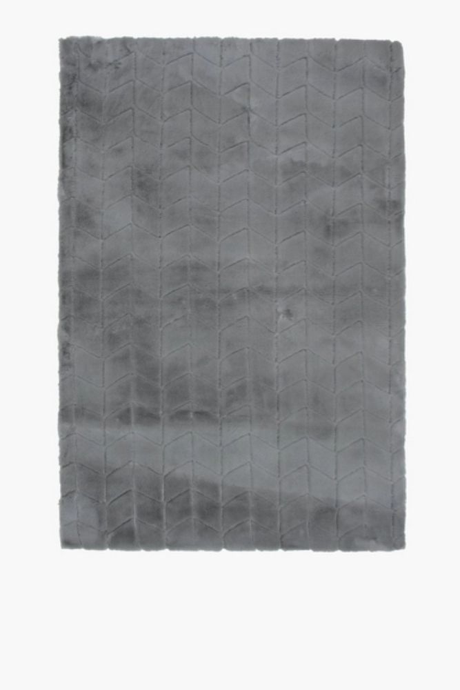 Faux Fur Embossed Grid Rug – 120x180cm Luxurious Plush Polyester Floor Rug