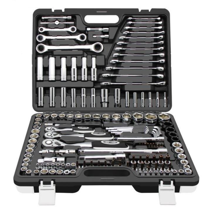 150 Piece Combination Socket and Wrench Set