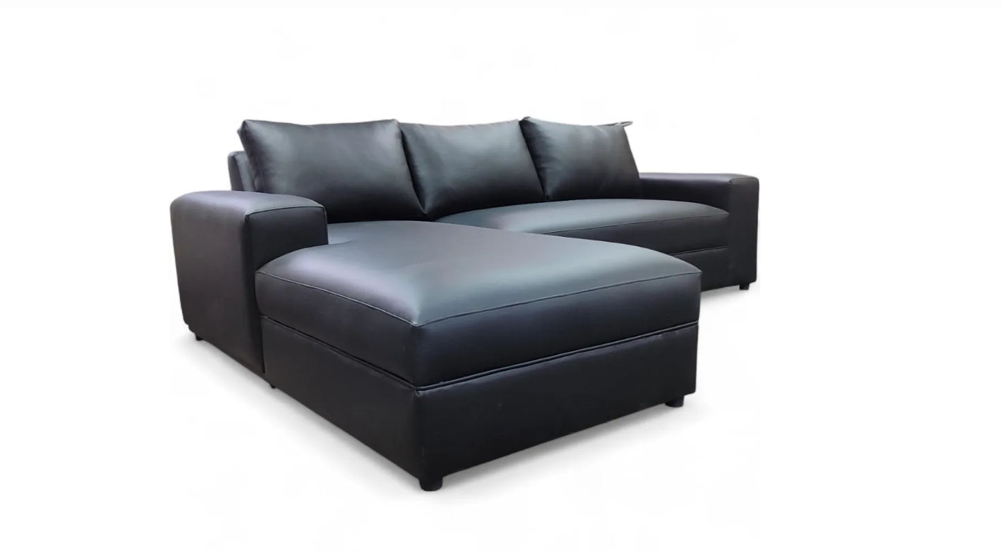 Chamberlin Leather Couch Black Right Sided