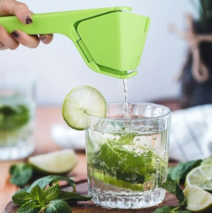 Portable Handheld Manual Juicer