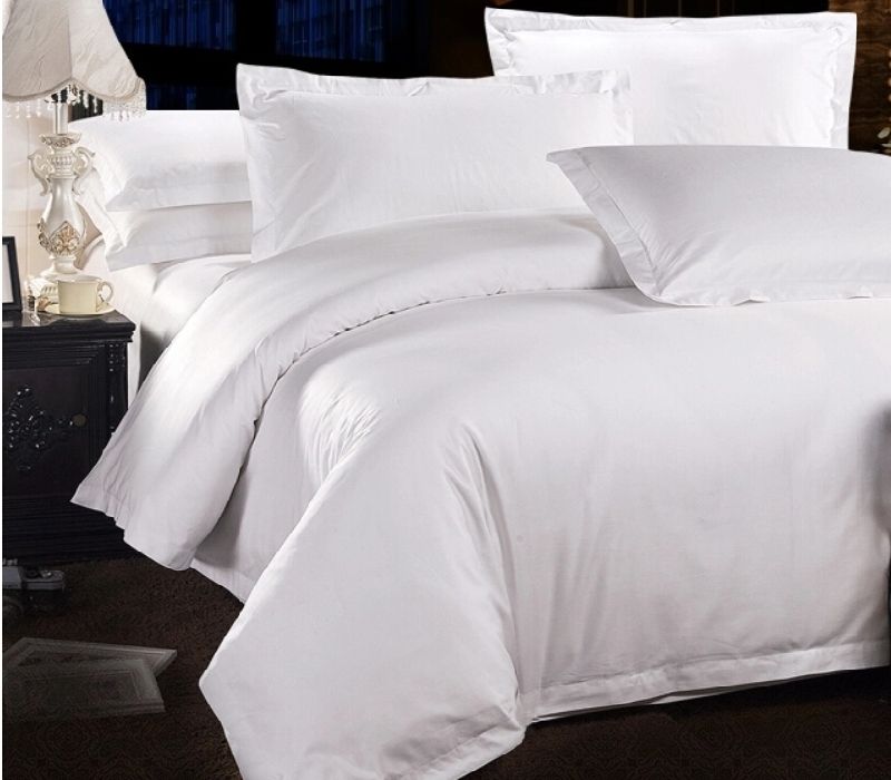 Luxurious Egyptian Cotton Plain White Duvet Cover Set: Single