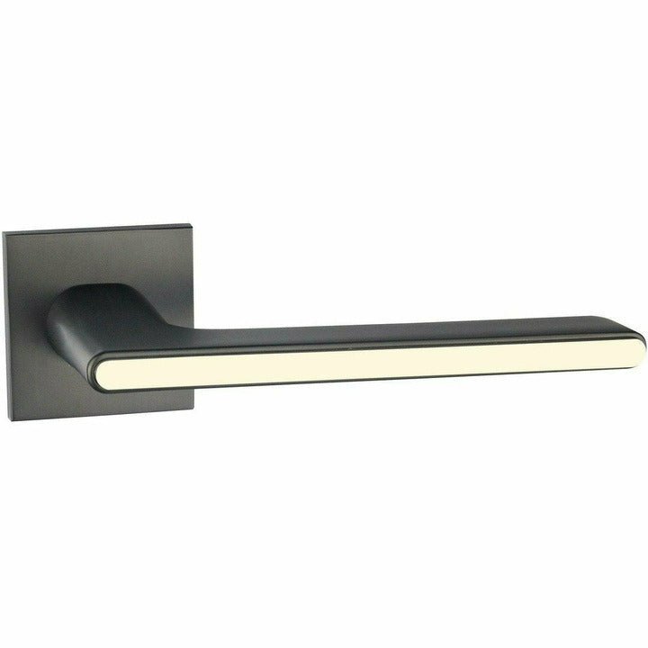 Two-tone slim lever handle