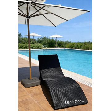 DecorMama Outdoor Poolide Lounger & Cantilever Umbrella set-Woven Rattan Recliner Combo - Weather Resistant