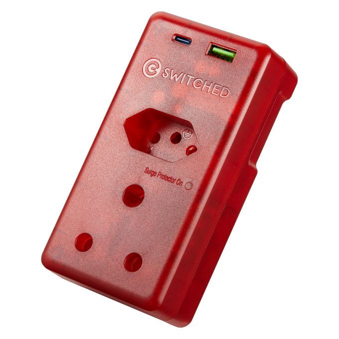 Switched High Surge Multi  Adaptor with USB + Type C PD20W