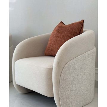 Plush “Aura” Chair