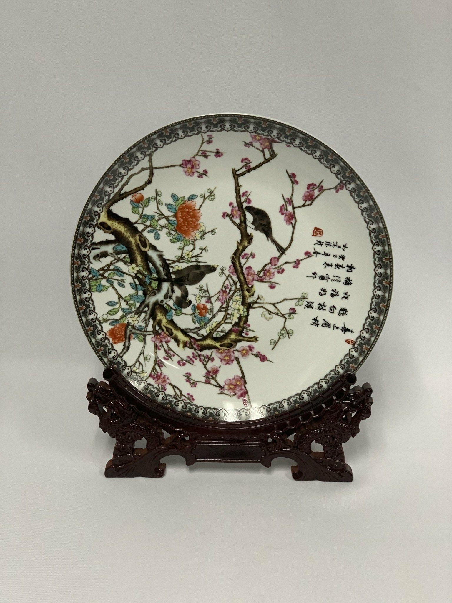 DESIGNER PLATE WITH STAND