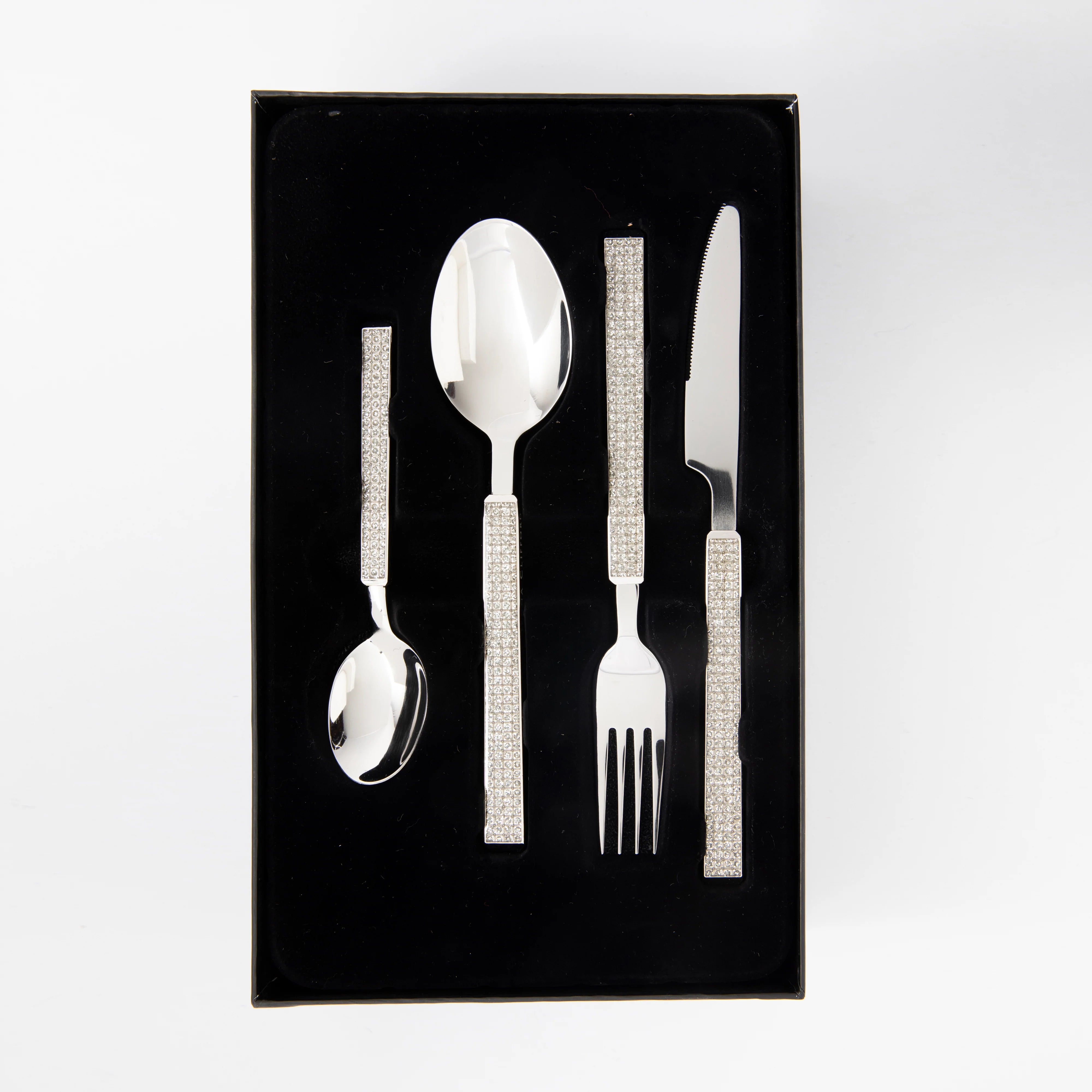 Jenna Clifford - Set of 16 Diamond Cutlery Set