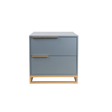 Harlow Pedestal