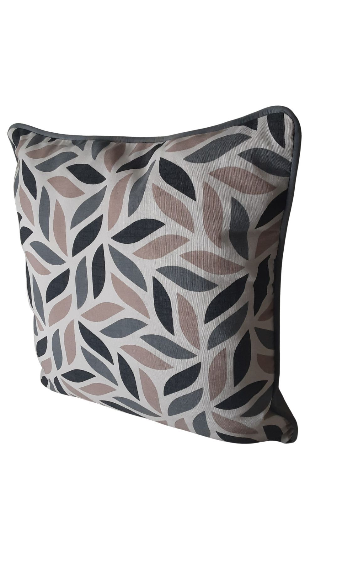 Mahle Leafy Luxe 50X50