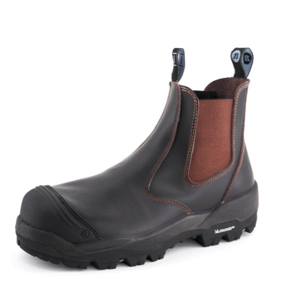 Bata Trekker Claret Size 5