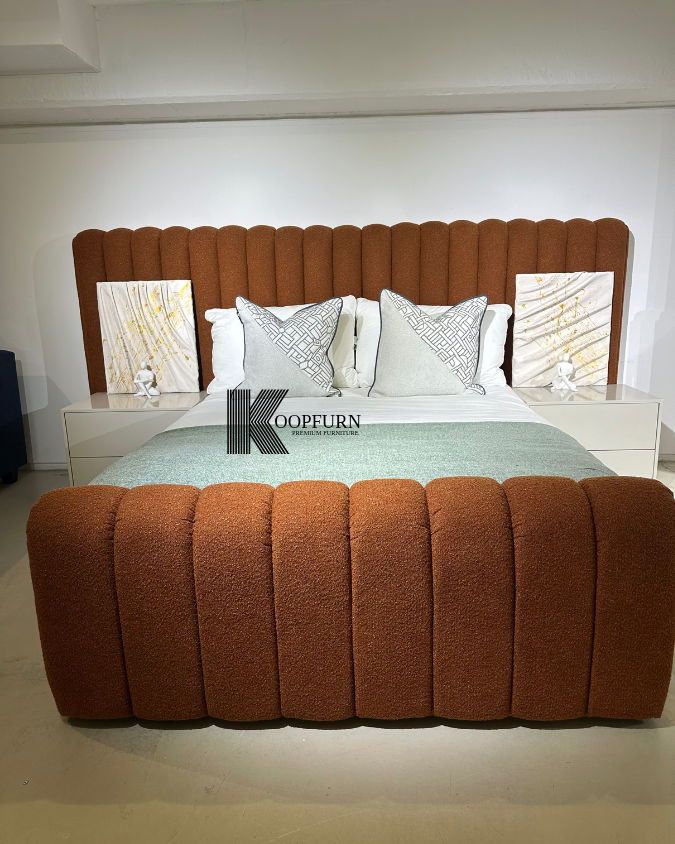 Collins sleighbed