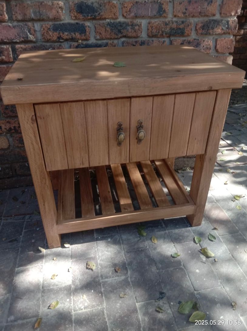 Rustic Pine Vanity – 2 Door with Lower Storage Unit
