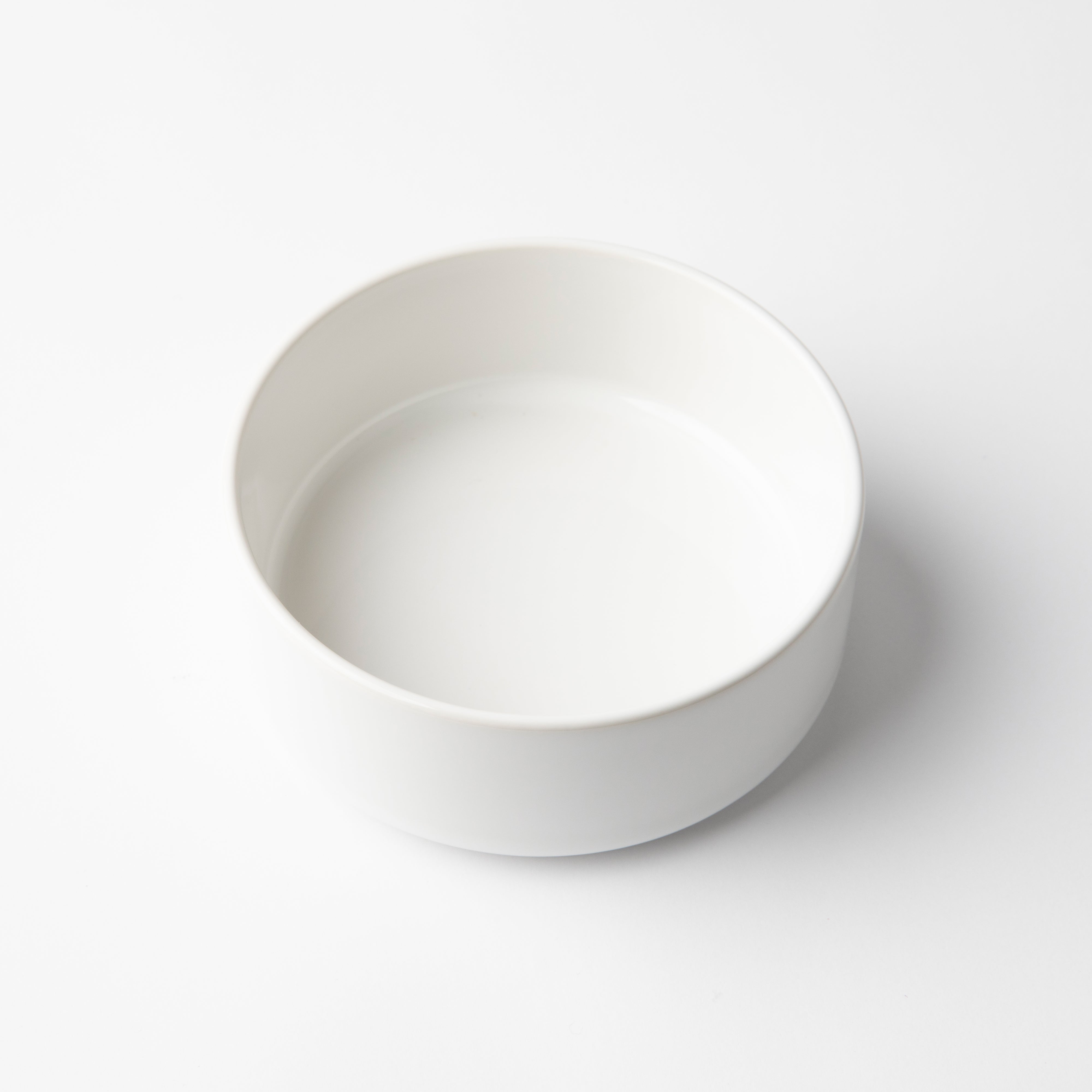 OMADA Flat Stackable White Nibble Bowl