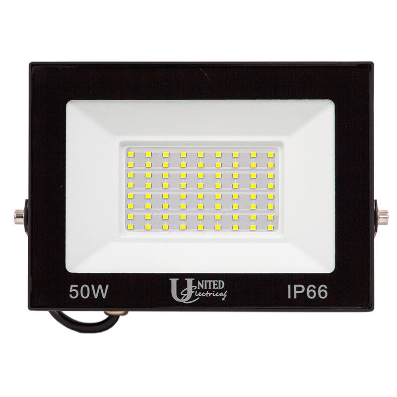 Led flood lights on sale day night sensor