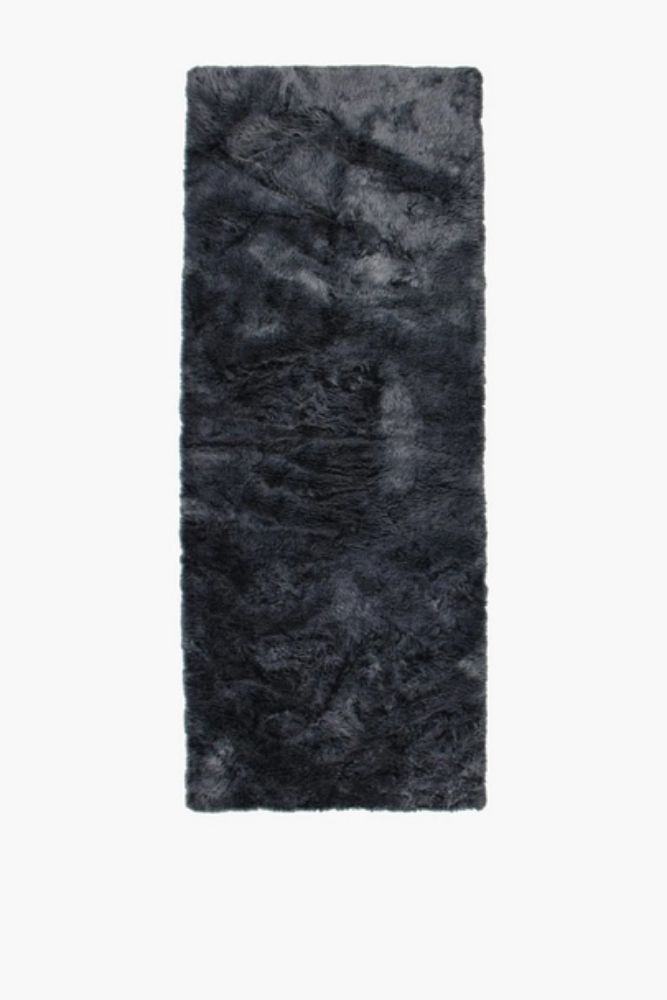 Faux Fur Runner Rug – Soft Indoor Hallway Rug (76 200 cm)