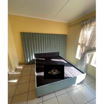 Queen set premium headboard and base