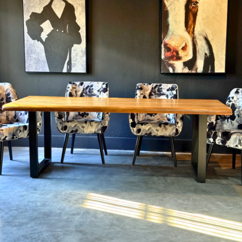 KC FURN – Kingswood Dining Table