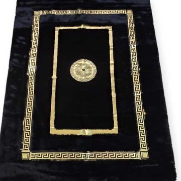 Decorated luxury carpet very durable and fluffy with non slippery material