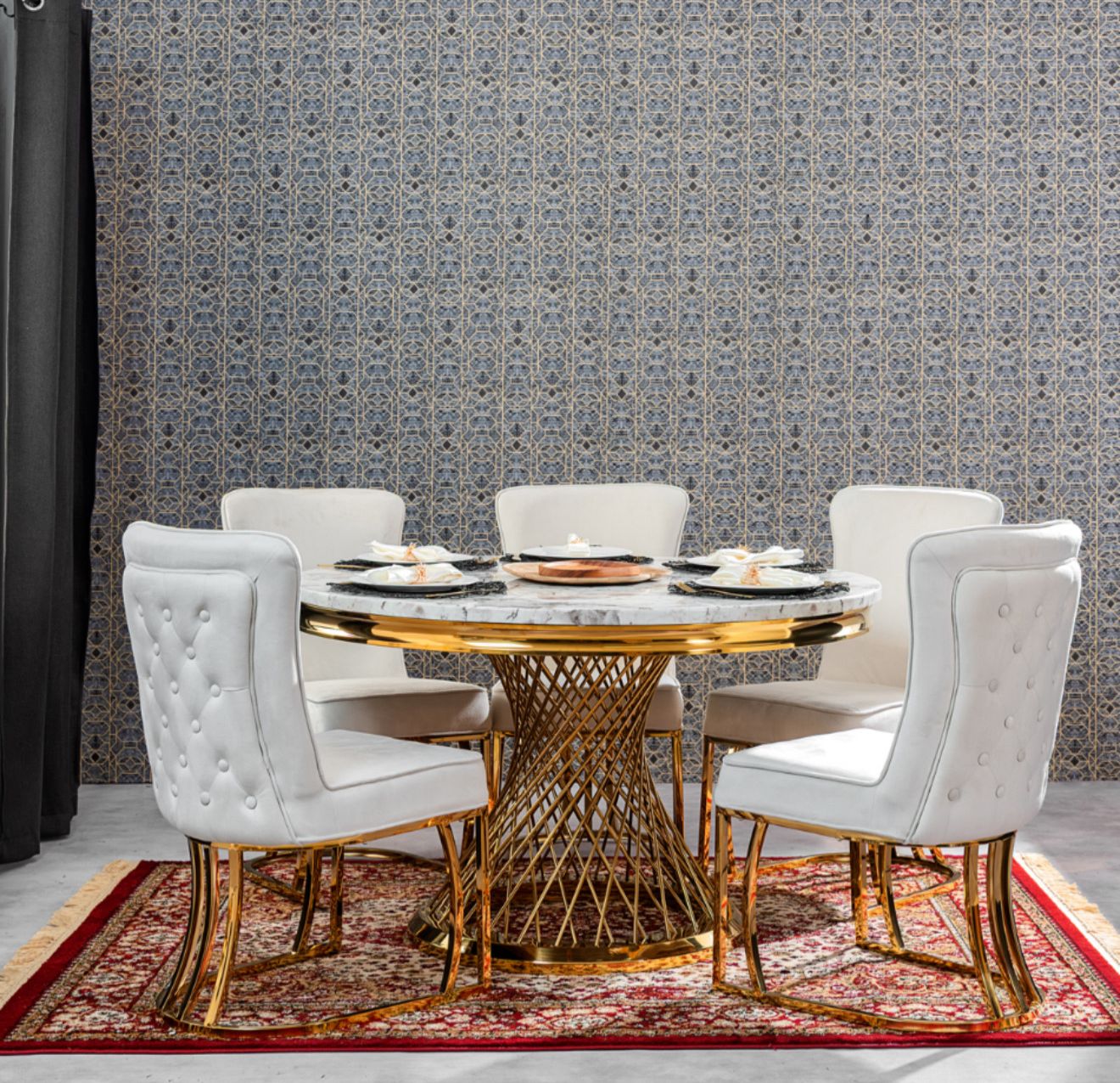 Plush Oddy Dining Set