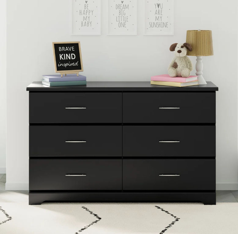 GreenLine Interiors Zyah Chest of Drawer Black