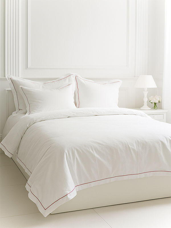 Premium Collection - Super Soft and Breatheable Oxford Fuchsia Purple Satin-Stitched Duvet Cover Set - (01 Set) - Three Quarter