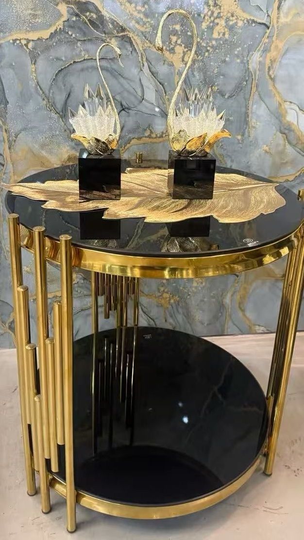 Silver Star Legged Stand