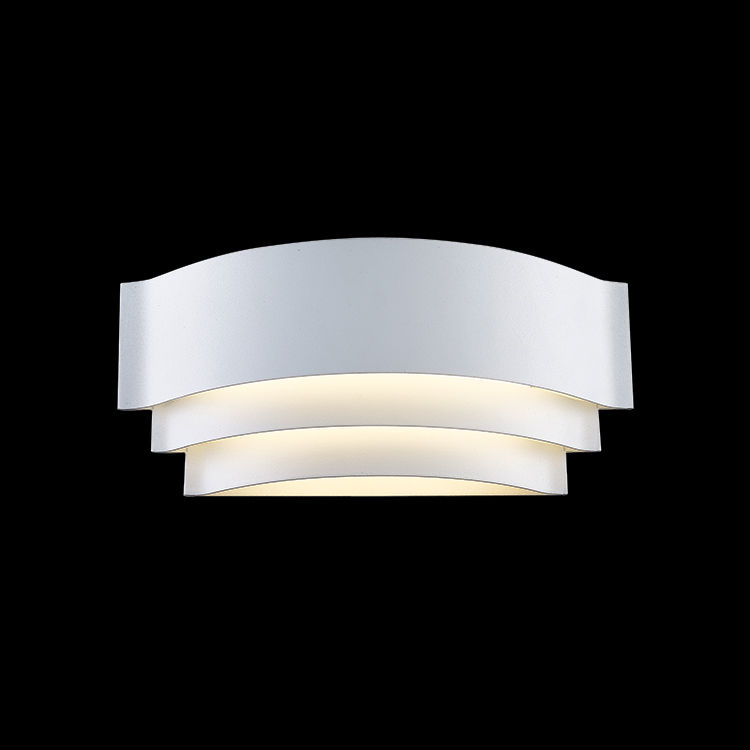 230v 6W LED Medium 3-Step Wall Light