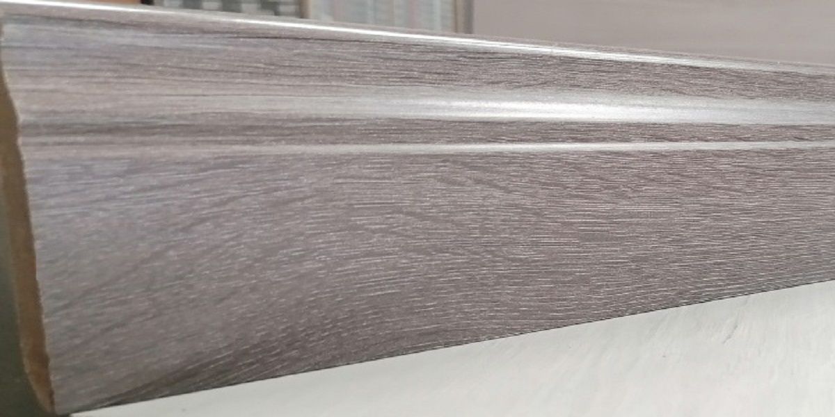 Skirting Acorn Oak MDF Gloss Finnish 100mm x 14mm x 2400mm