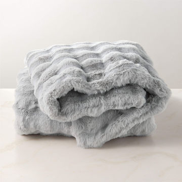 Faux Fur Queen: Grey