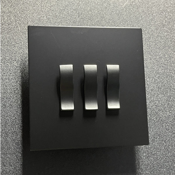Curve Black - 3 Lever