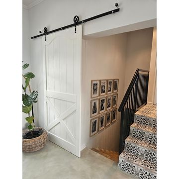 Barn door, white.