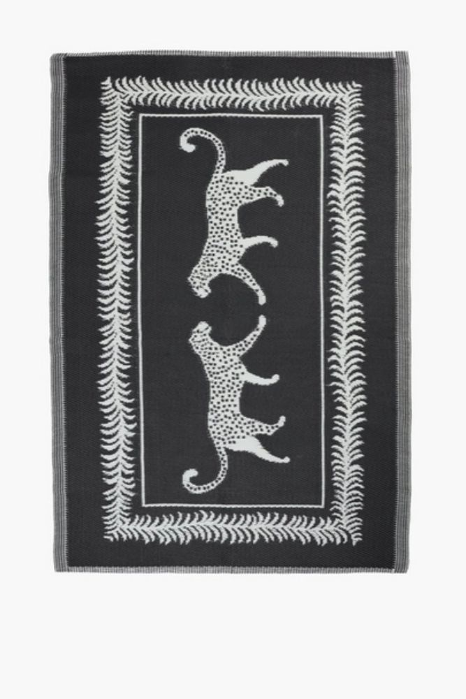 Patio Leopard Rug, 120x180cm – Bold Style for Modern Outdoor Spaces