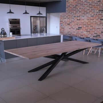 Burchleigh Dining Table