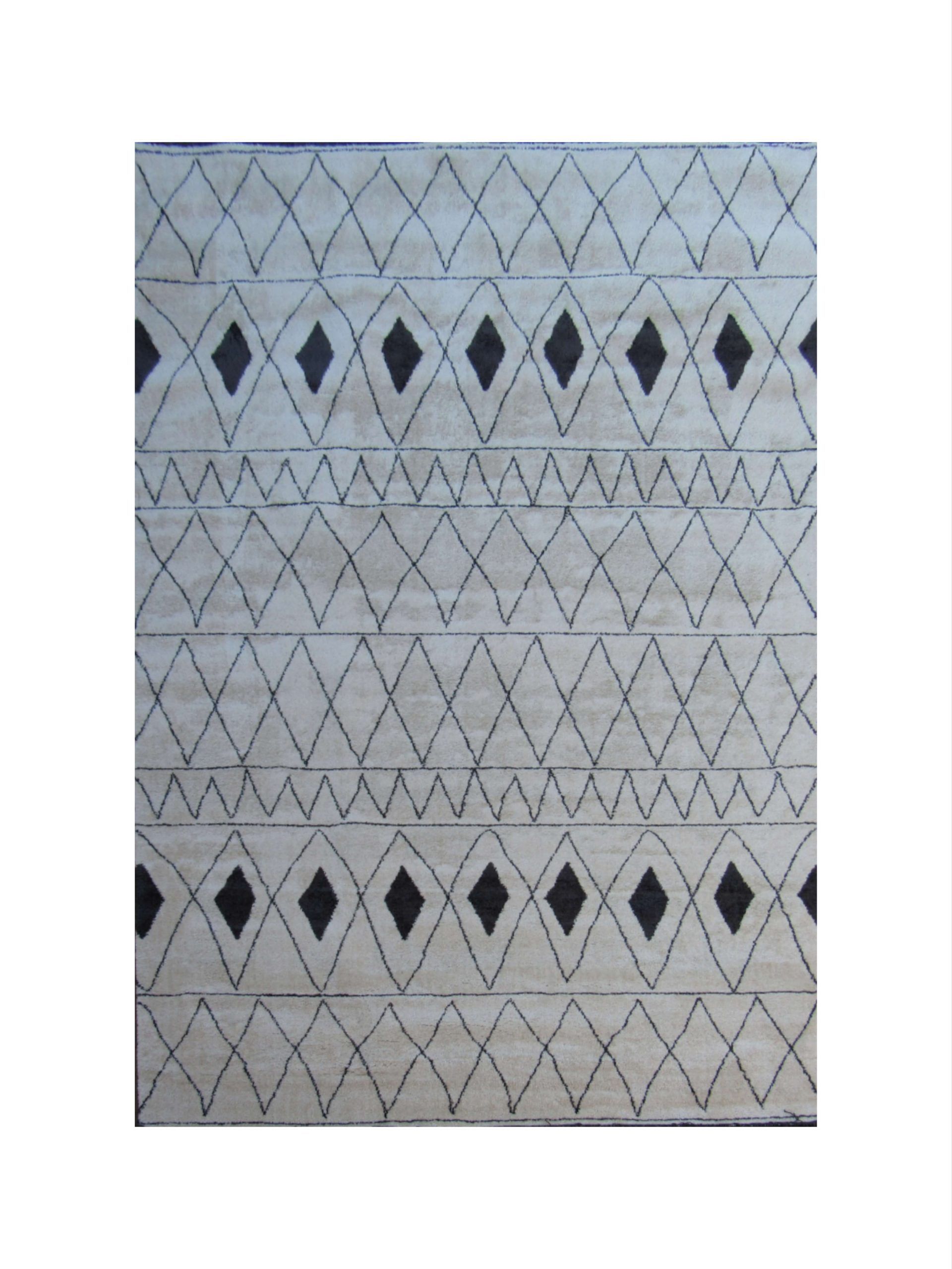 BK Carpets & Rugs - Moroccan Shaggy Inspired Style Indoor Rug - 1,6m x 2,3m - Cream - Black