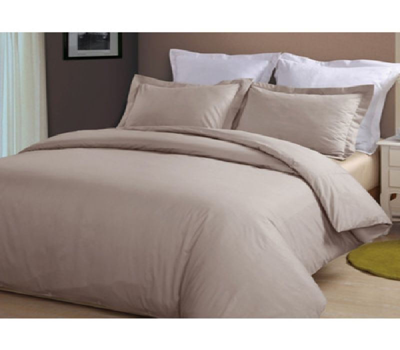 Luxurious Egyptian Cotton Plain Natural Duvet Cover Set: Queen Extra Length