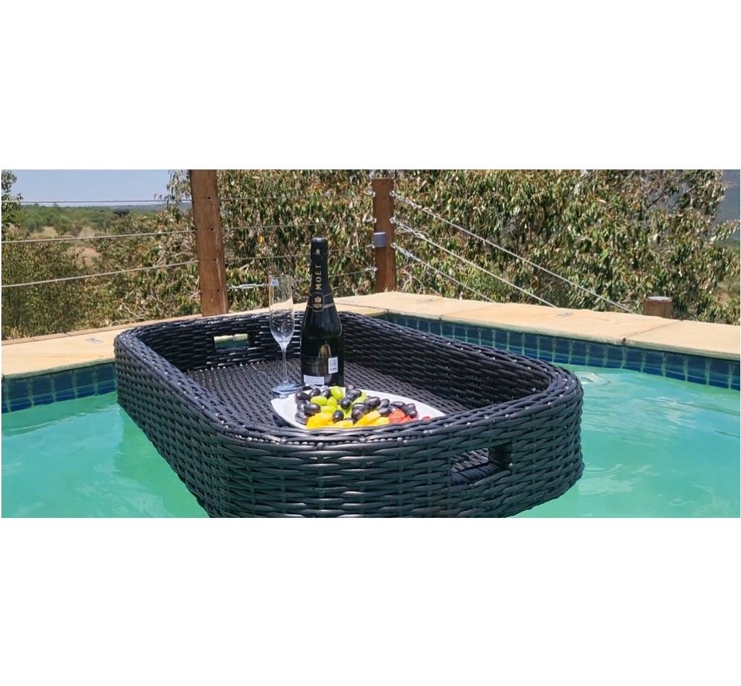 Floating Tray