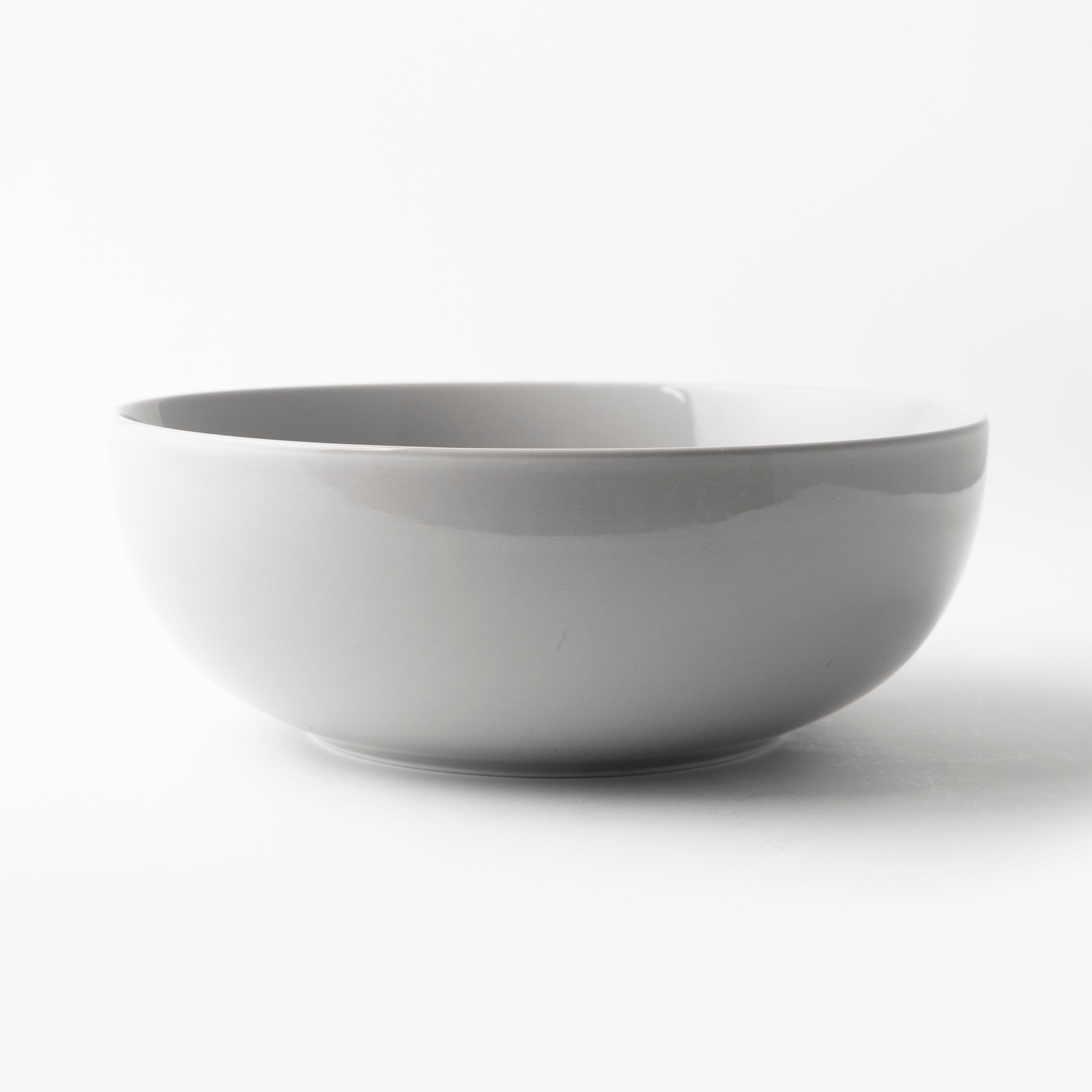 OMADA Maxim Light Grey Salad Bowl in gift box