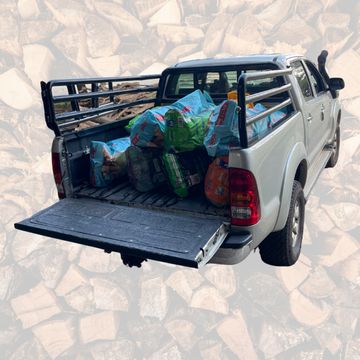 Firewood Bluegum Single Bakkie Load - 14 Bags (325KG)