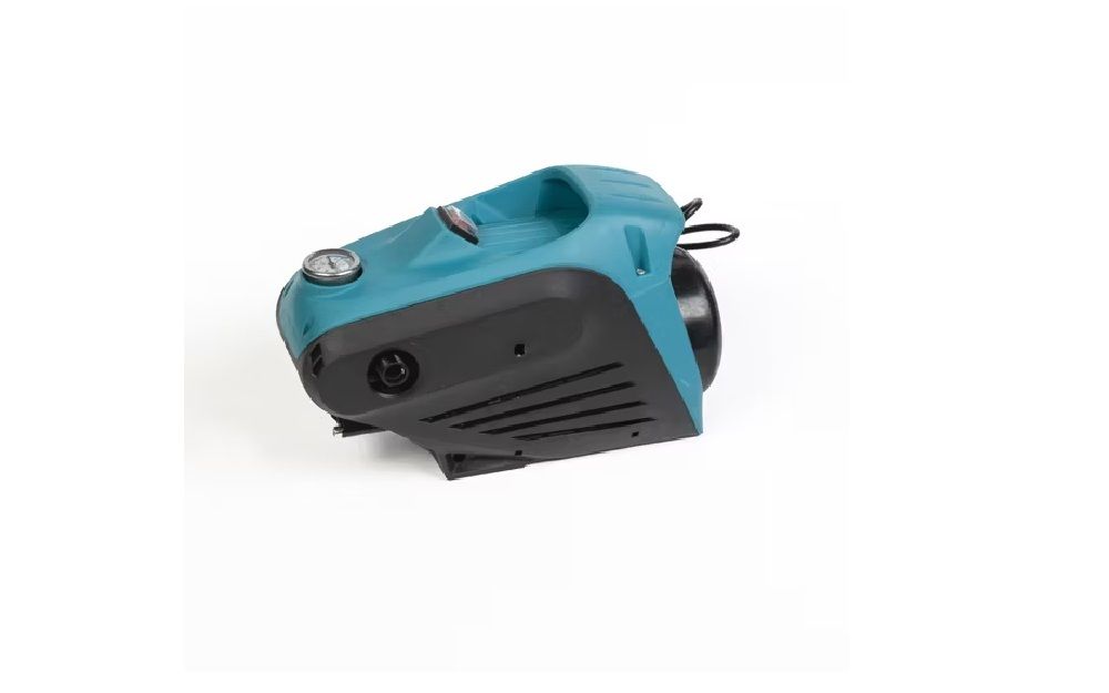 Portable spray wheel tire cleaner