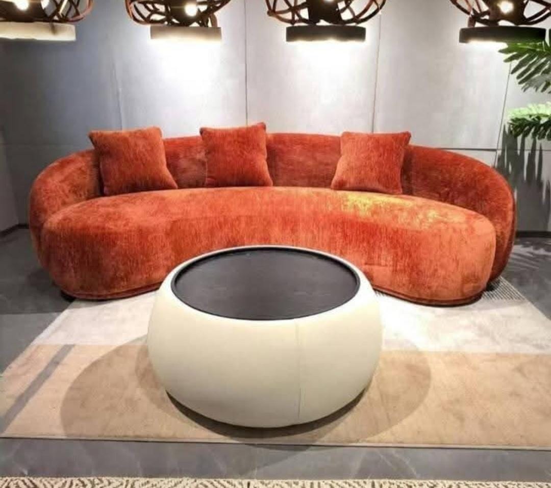 Hyno Curved couch