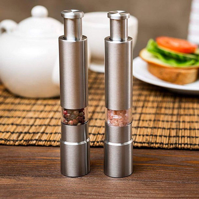 Mini Salt And Pepper Grinder 2pcs