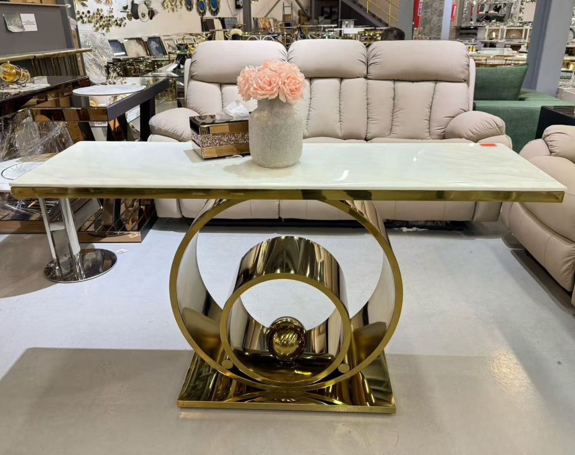 Circles Stand Console