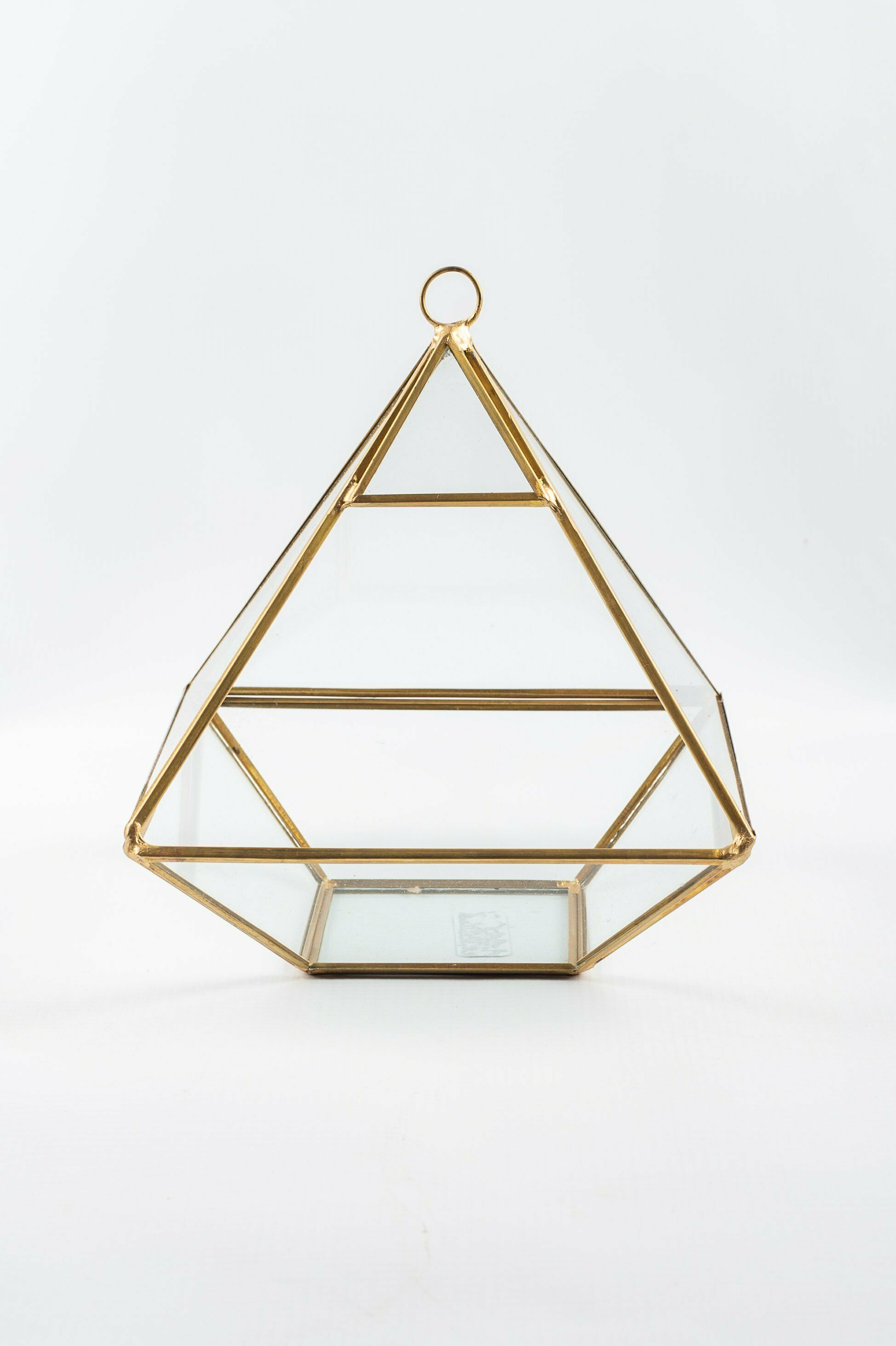 PYRAMID GOLD 15X15X24CM