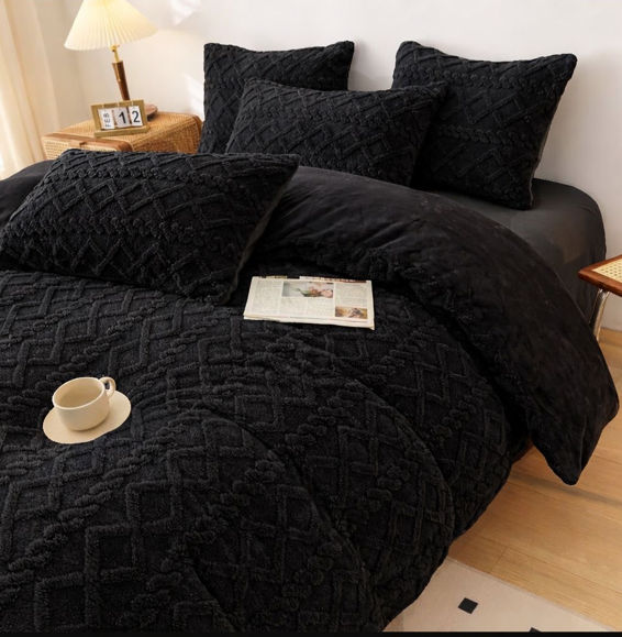 Geometric Sherpa 5 Piece Comforter Set - Black - Queen/King Size