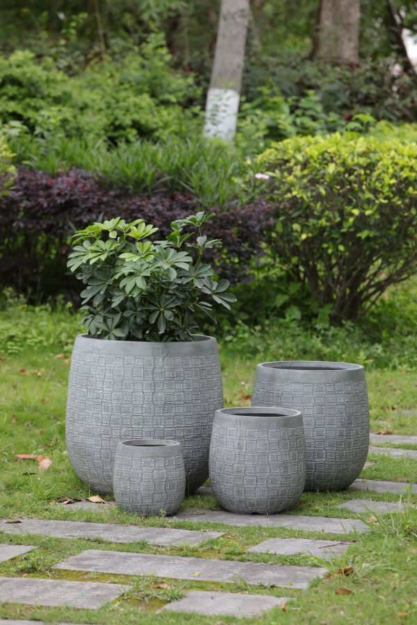 Flower Pots Lightweight 24kg Set 4 Cylindrical Shape